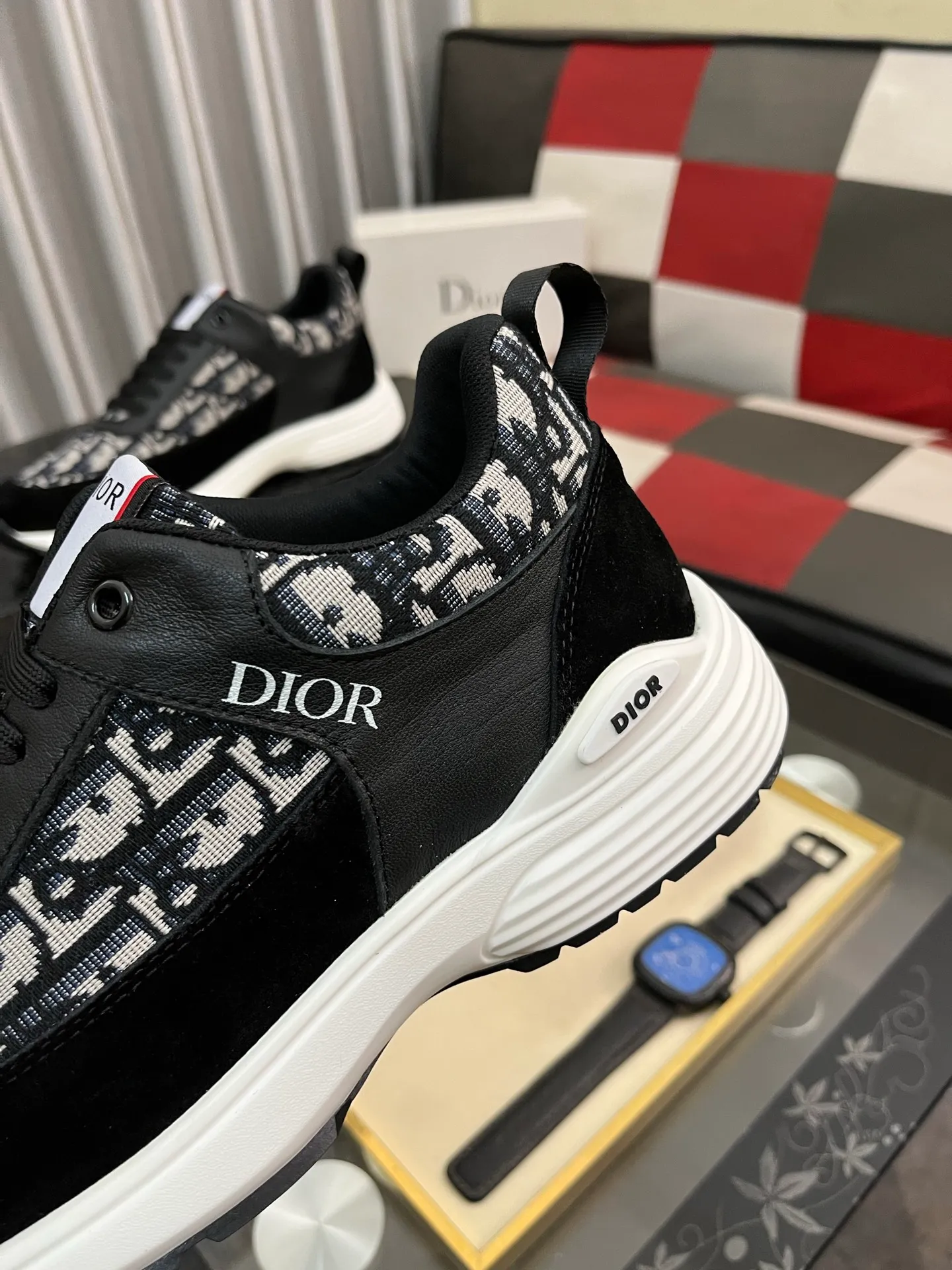 Men's shoes 💰440⌚️⌚️[Dior] 2025 Dior original lace-up low-top men's shoes, classic casual shoes 🔥This model is the official flagship model, quality, made by famous original factory designers, using high-quality cowhide with original materials ➕Comfortable and breathable mesh lining➕Pigskin insoles, perfect last shape, generous and fashionable design, attracting the pursuit of many consumers, what they want is the highest quality in the market. Code number: 38--443️⃣Colors available